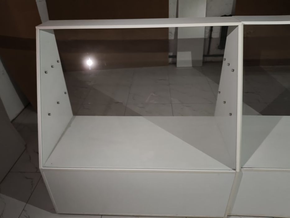 Торговые витрины для магазина