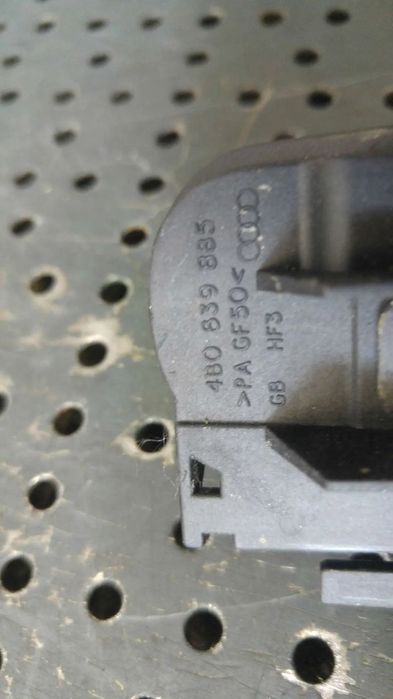 Maner usa dreapta spate audi a4 b7 4b0839885