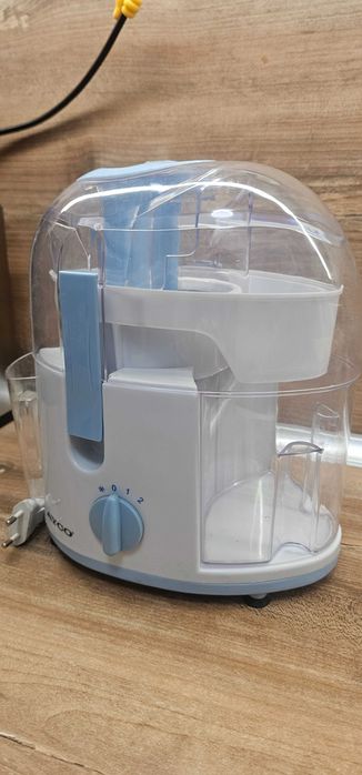 Сокоизтисквачка Crown CJ-317