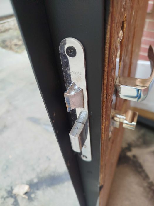 двер железная  темир эшик б у