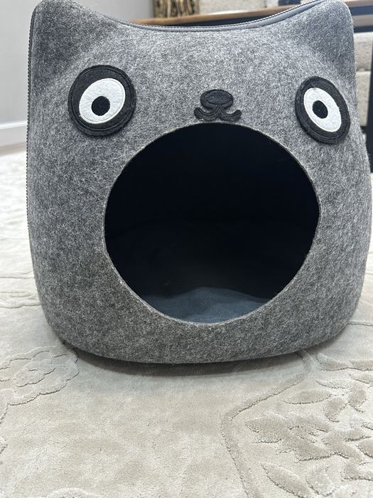 Продам домик для кошки новый