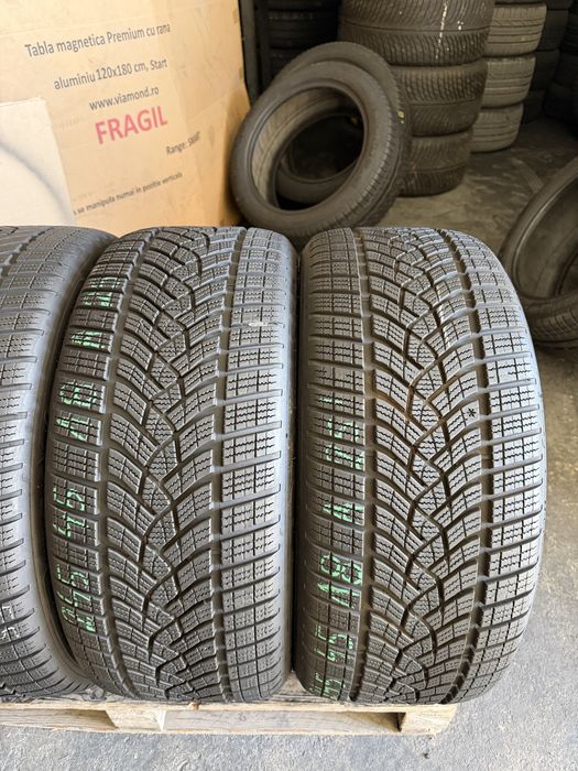 4 anvelope iarna 245/45/18 , 100 V , XL , GoodYear , 6-7 mm !
