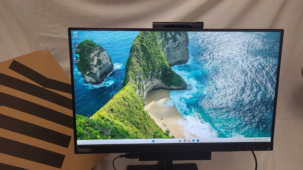 calculator  All-in-One Lenovo ThinkCentre i5 10400t, 32 GB RAM  Monitor 22" /Upgrade