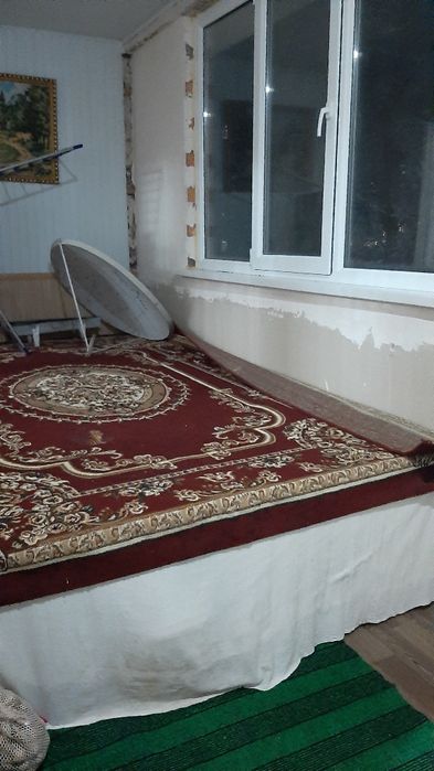 Продаётся 4х комнатная квартира в Чирчике 8 микрорайон 39 дом