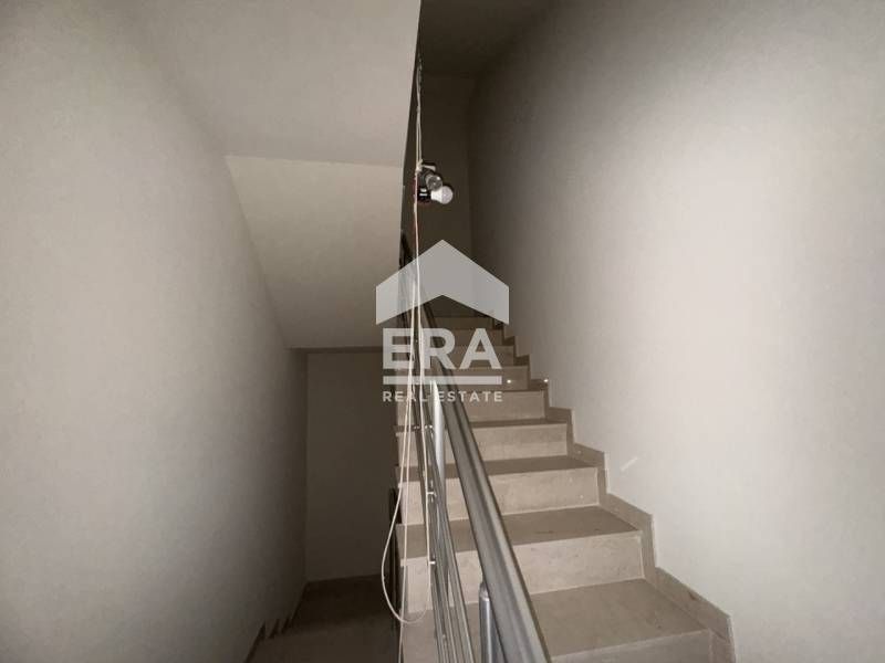 Офис в Топ Център