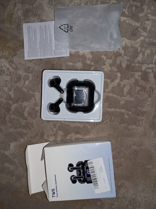 Căști bluetooth noi