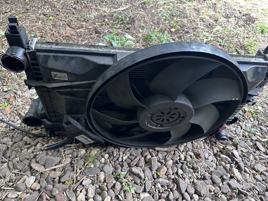 Интеркулер/воден/климатичен радиатор Mercedes C200CDI W203 2003 година