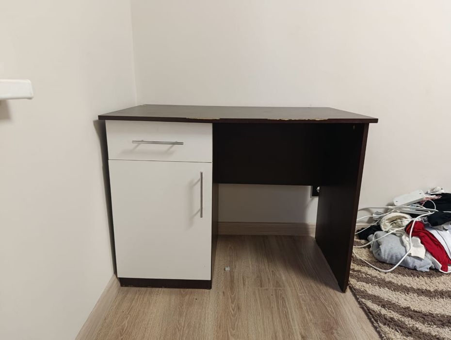 Продам письменный стол!!