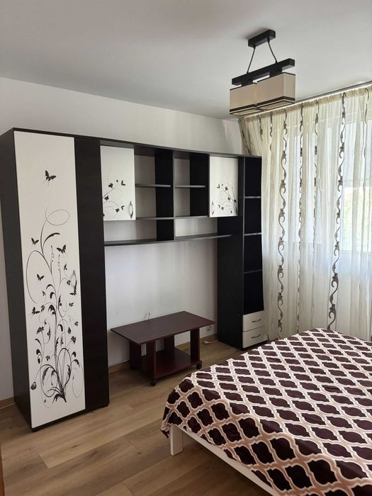 1 MAI inchiriez  apartament 2 camere