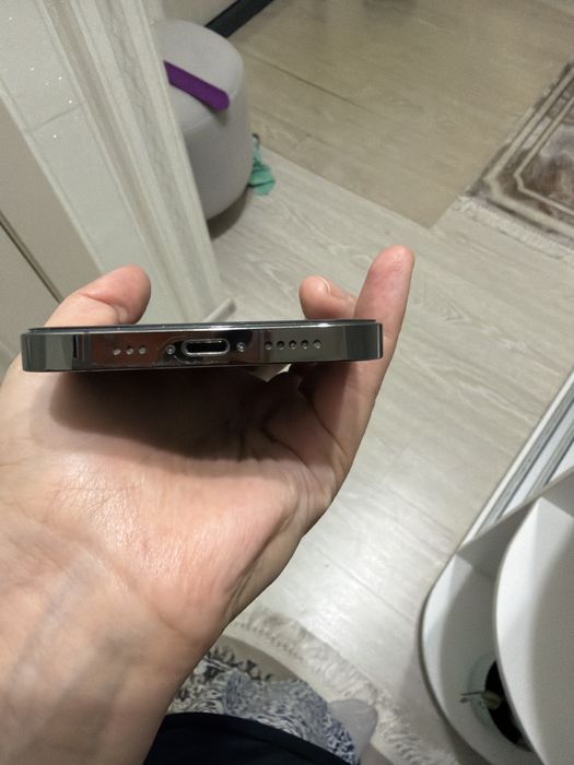 Iphone 12 pro графитого цвета