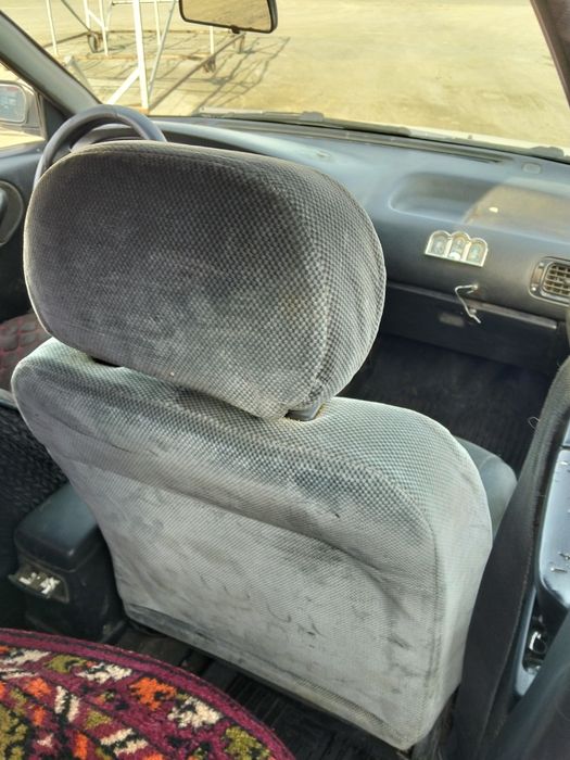 Авто Нисан универсал