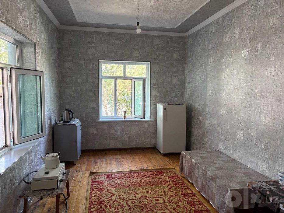 Уй сотилади 4 сотох. Гулистон шахри