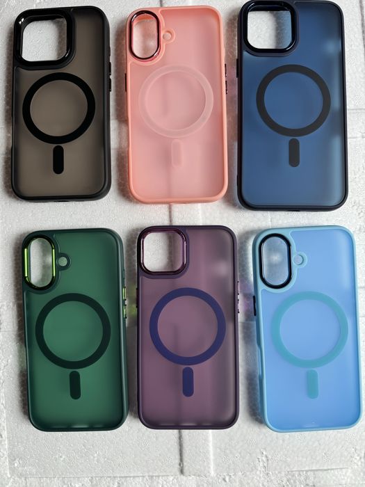 Husa iPhone 13, 14, 15, 16 diferite culori si modele