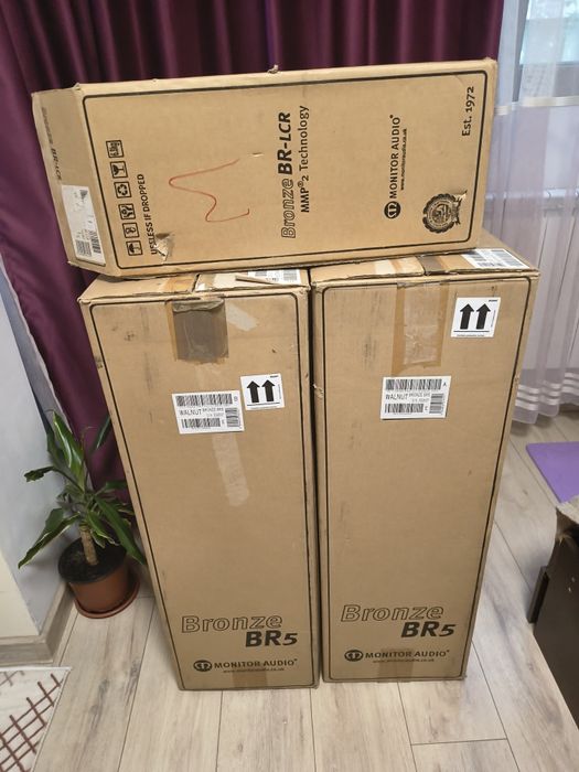 Тонколони + център  monitor audio