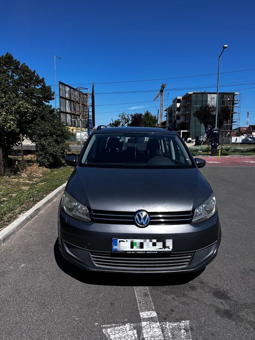 VOLKSWAGEN Touran 2011 — imagine 3