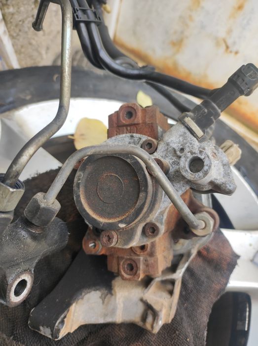 Помпа високо налягане Siemens за Пежо-308,1.6E-HDI-112к.с.