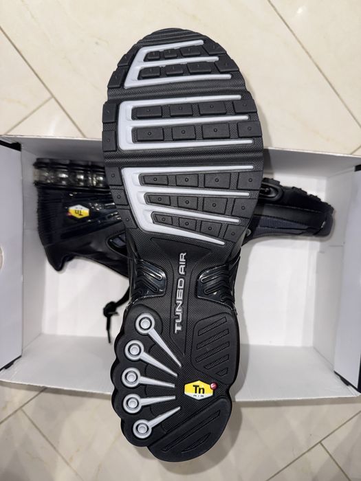 Маратонки Nike Air Max Plus 3 OG “Wolf Grey” - размер 49.5