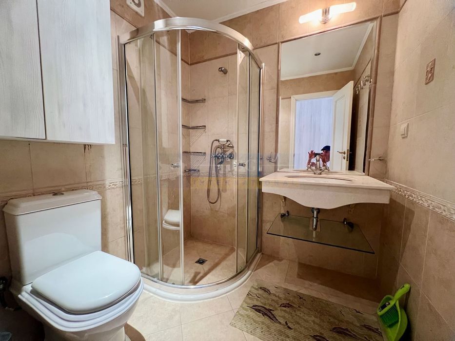 Комфортно студио в к-с на първа линия!