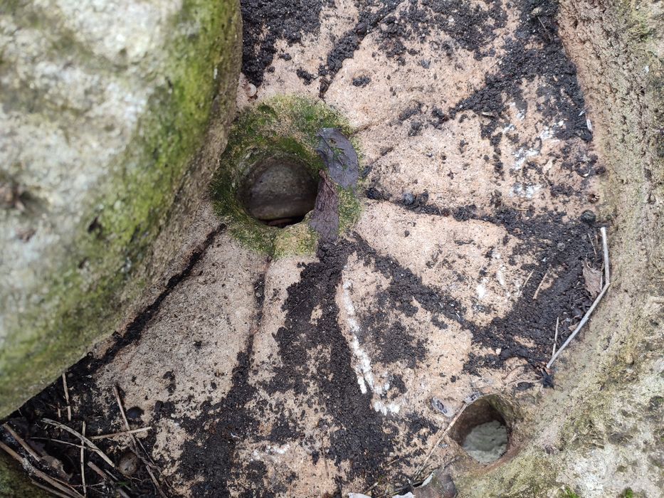 Pietre de moară pereche