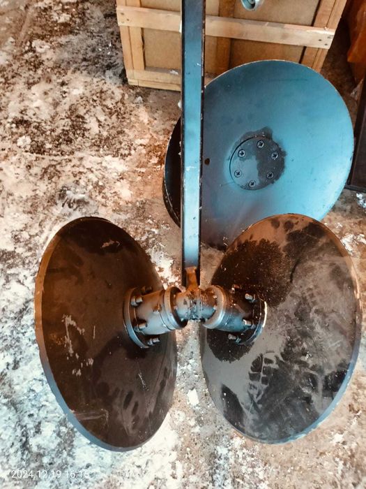 Выравниватель на культиватор АПК-7,2 АПК 06.000А-01 в сборе с дисками