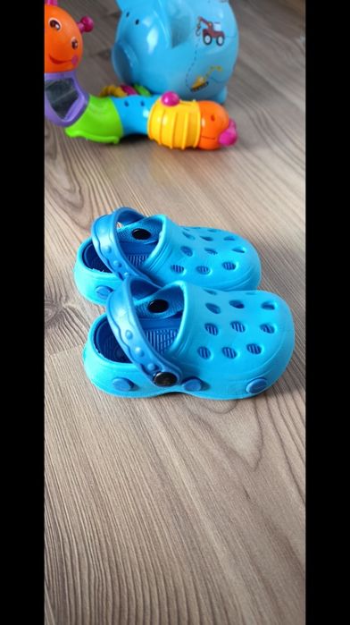 Papucei/ Crocs Creșă