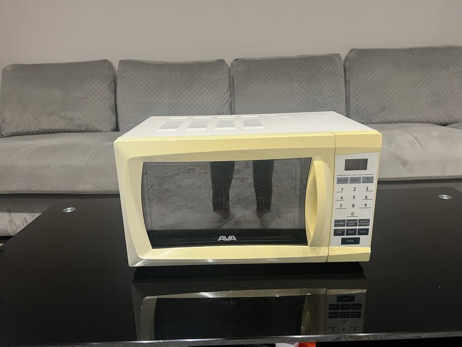 микроволновка в отличном состоянии