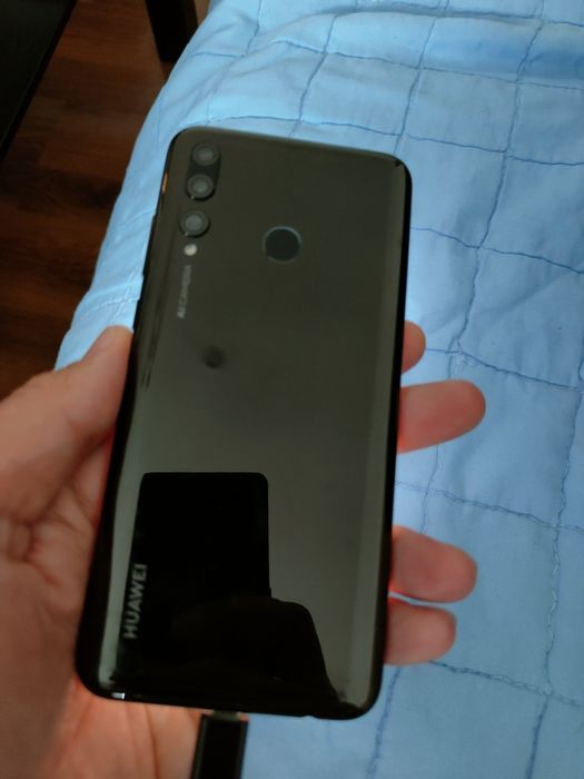 Huawei P Smart Plus POT-LX1T/128 Gb/4Gb RAM