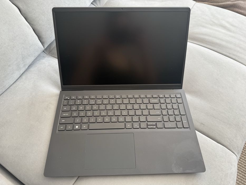 Laptop Dell Inspiron 15 3511 / 15.6” / i3 Gen 11 / 8GB RAM / SSD / stare foarte buna