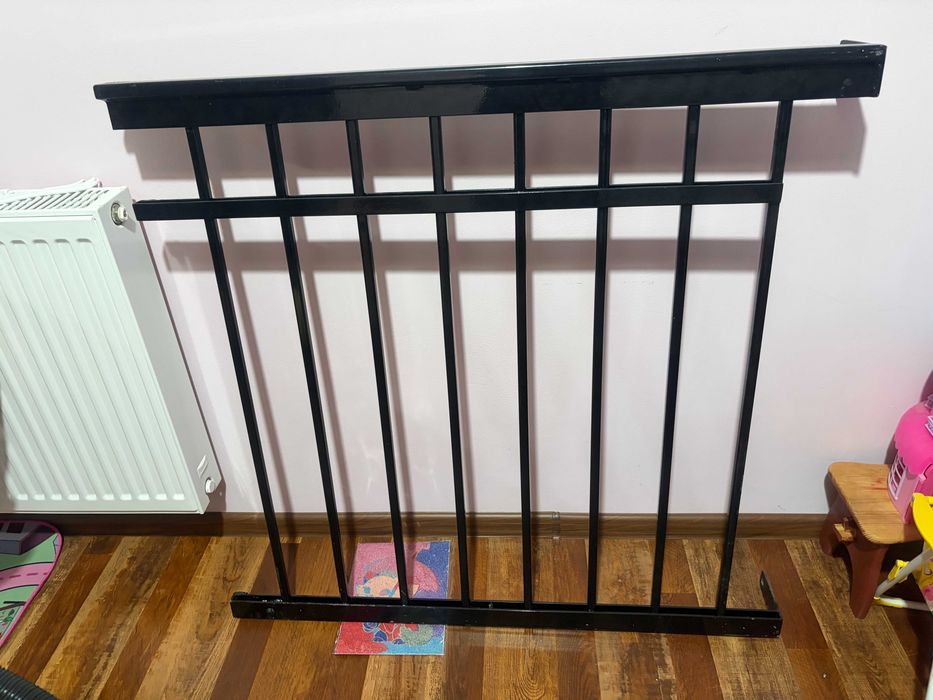 Vând Balustradă Metalică Stil Modern, Negru lucios 4 Bucăți