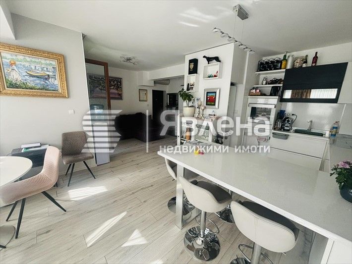 Продава се Четиристаен апартамент в Варна, Виница - 86 кв.м за 2123 €/кв.м - Снимка #2