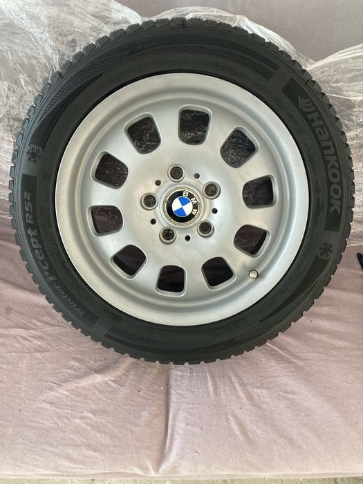 Set jante  BMW 5x120 R16 7J ET47 + cauciucuri de iarnã Hankook