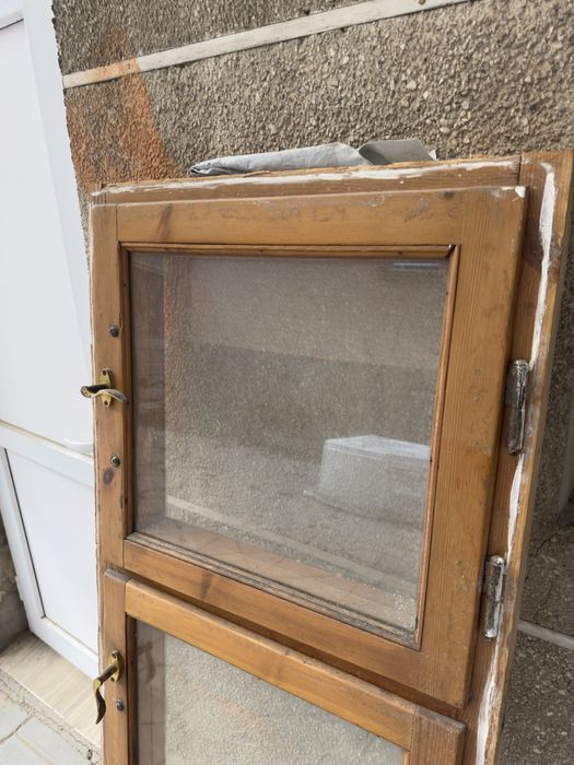 Деревянные окна б/у 2 штуки