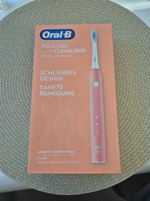 Електрическа четка за зъби Oral-B SLIM CLEAN 2000