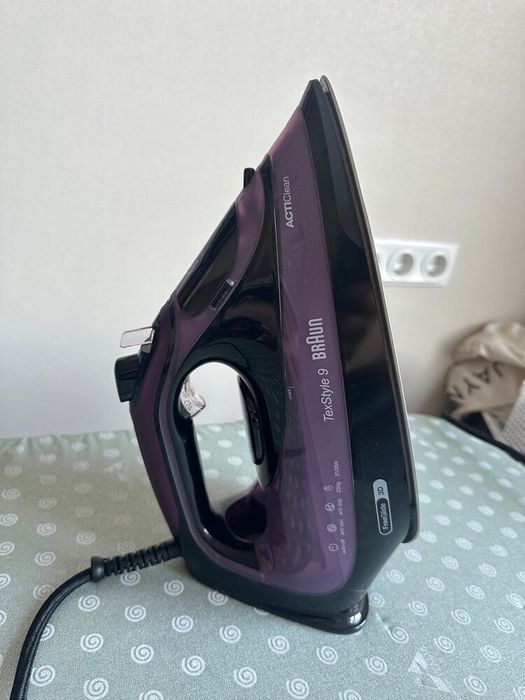 Braun TexStyle 9 SI9661VI — профессиональный паровой утюг