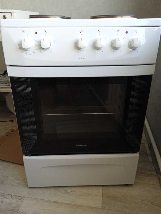 Продам плиту Дарина 60 см