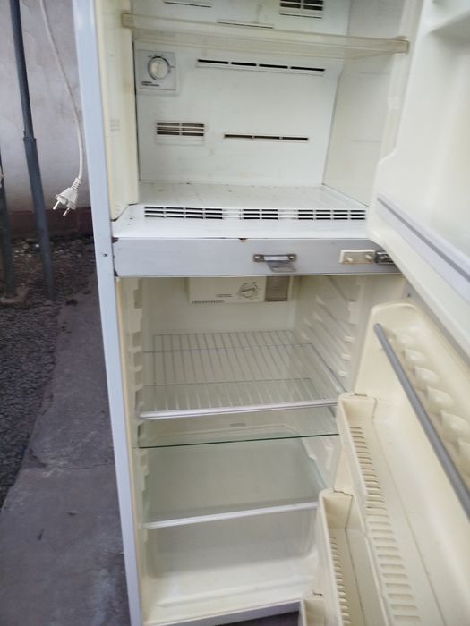 Продается холодильник