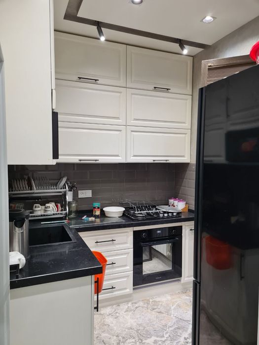 Сдам. Ялангач-4ком ( Теннисный корт аллея) Мирзо улугбекский БИИ.Буз