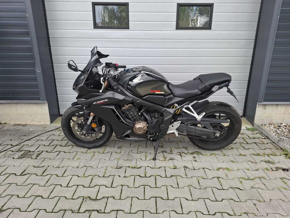 Moto M Parts Ploiesti vinde Honda Cbr 650 r model 2022