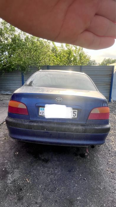 Продам  таета авенсис