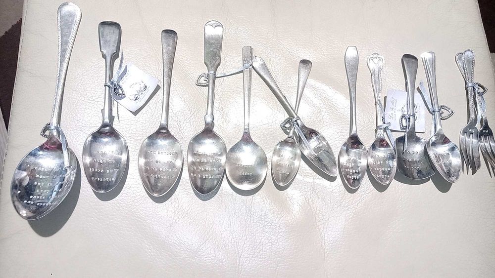 Посребрени прибори лъжици и вилички със пожелания на Анг30лв на бройка