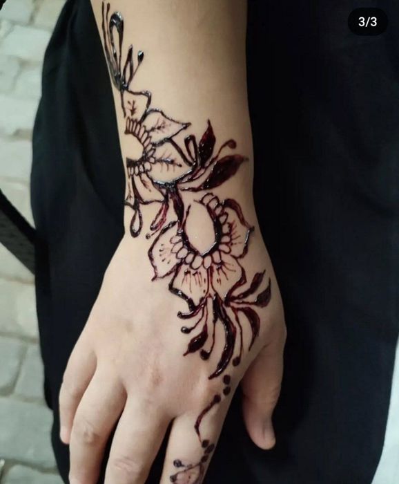 Роспись хной. Мехенди. Блеск тату.