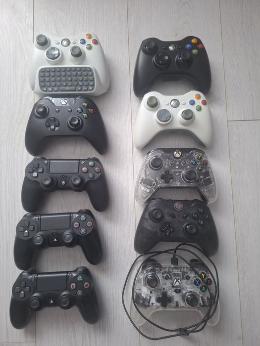 Vând manete xbox si ps 4