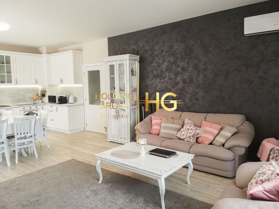 Продава се Тристаен апартамент в Варна, Изгрев - 142 кв.м за 2113 €/кв.м - Снимка #1