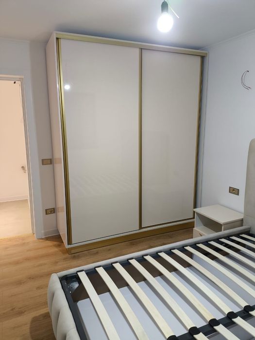 Apartament 3 camere modern, decomandat, complet renovat – etaj 2, Focșani