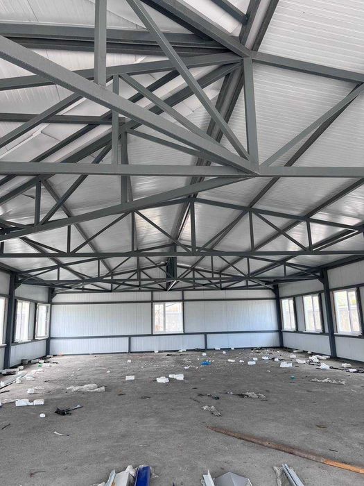 Metall konstruktsiya va sendvich panellar. tijorat/sanoat ob'ektlari