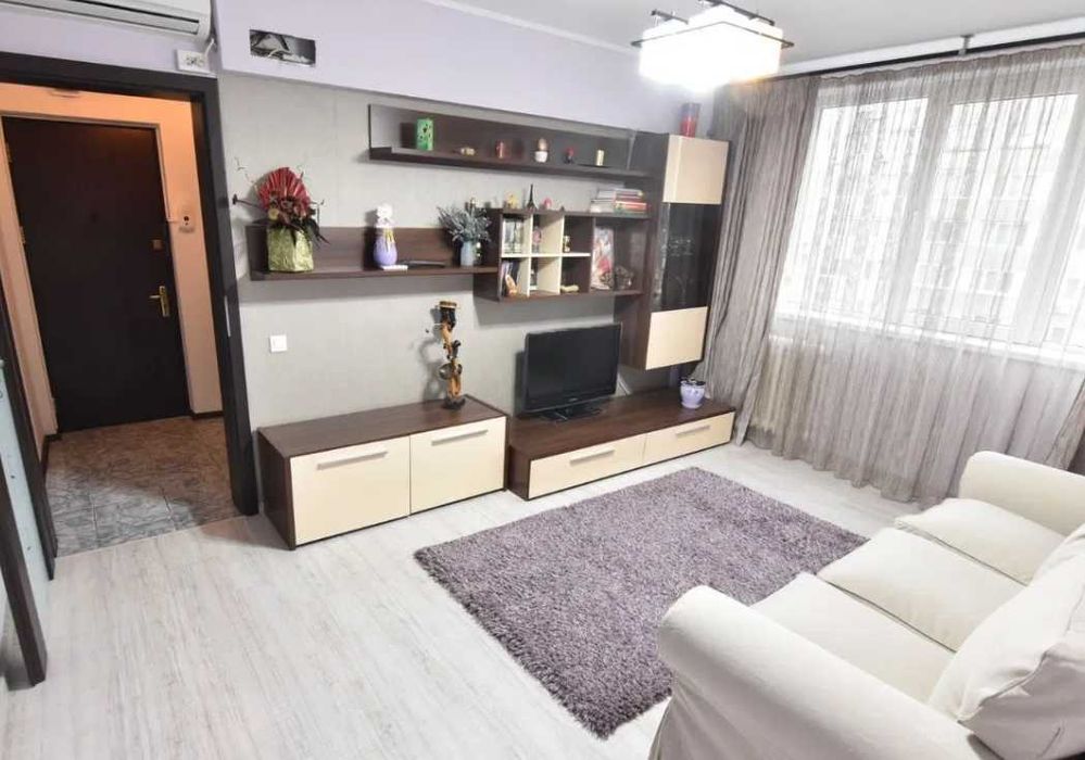 Дава се под наем Тристаен апартамент в Пловдив, Кършияка - 77 кв.м за 239.7 € - Снимка #2