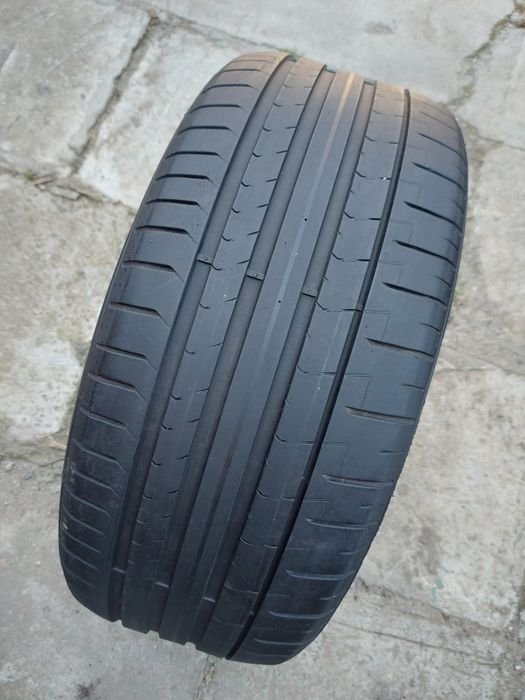 O bucată 255/40 R20 vară - una Pirelli