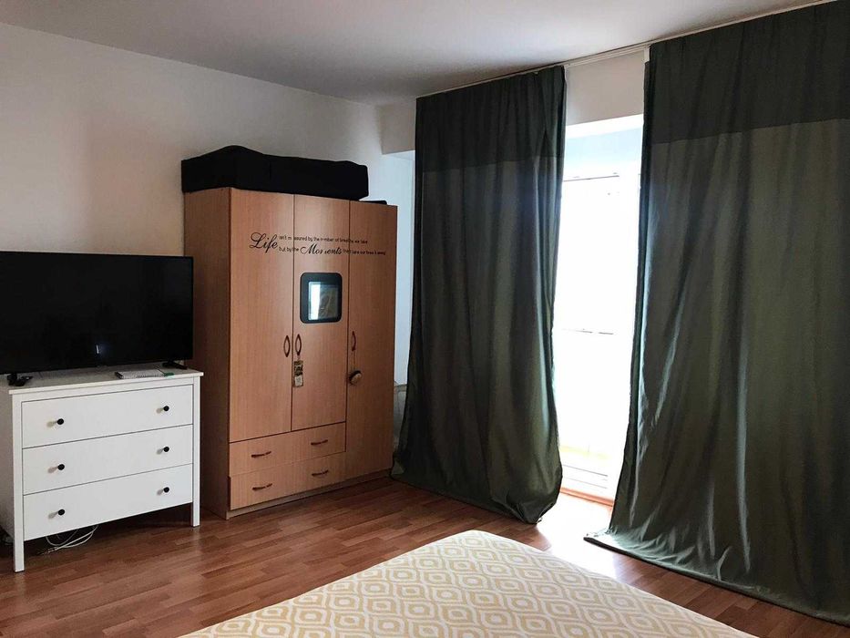 PROPRIETAR inchiriez apartament 3 camere Bd Sincai - Timpuri Noi