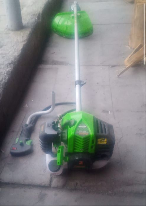 Триммер для газона