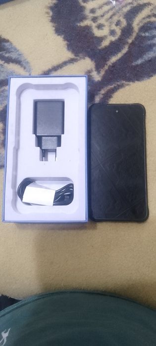 Продам телефон Б/У